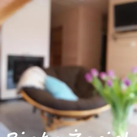 Bialy Zagiel - Dom Do Wynajecia 普鲁斯基